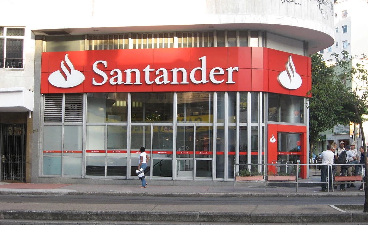 Read more about the article Wygraliśmy z Santander. Klient odzyskał 300 tys. zł!